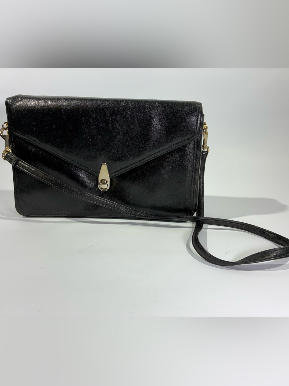 Vintage Black Envelope Clutch Purse Shoulder Bag Gold Tone Clasp Multi Pocket